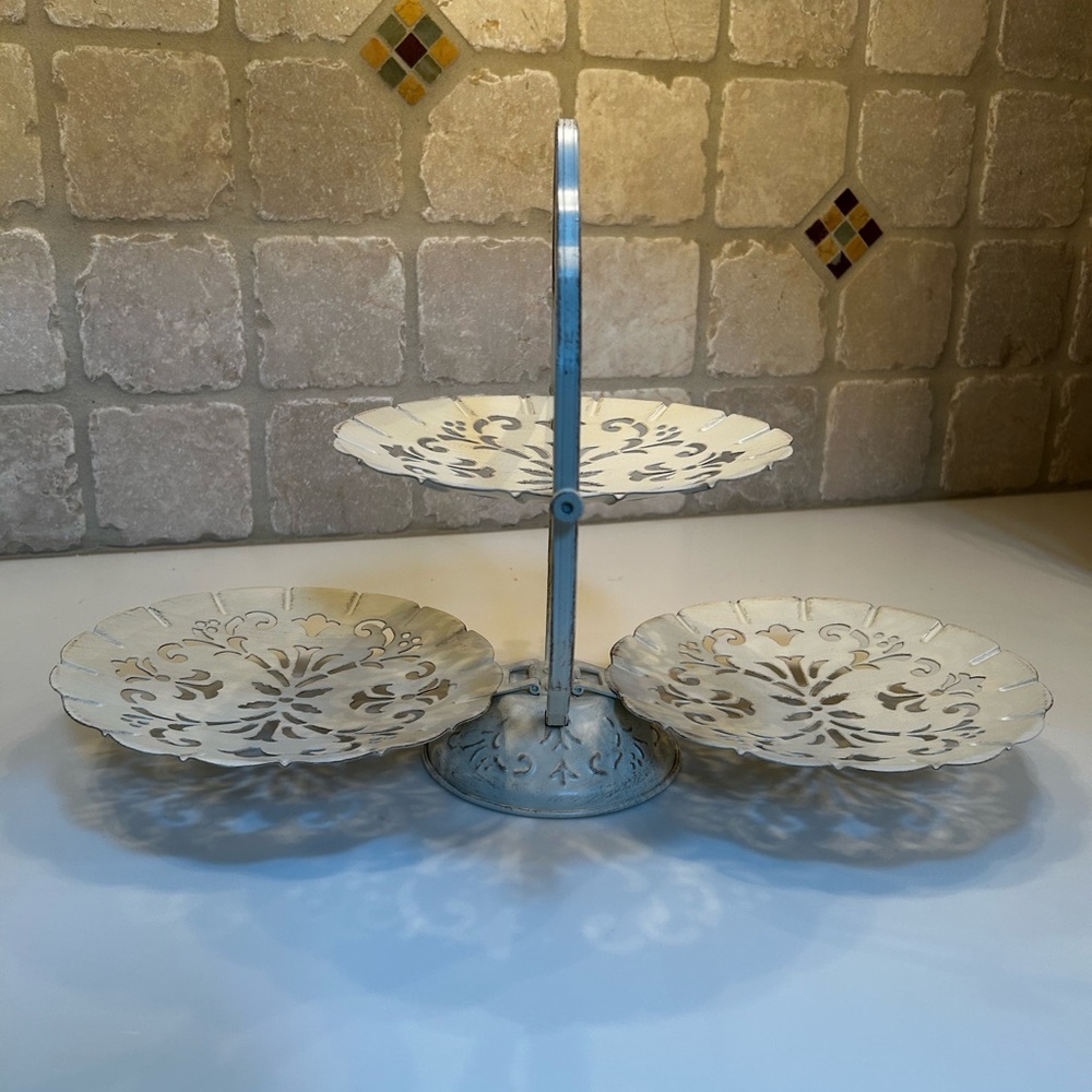 Elegant Vintage Cream Metal Tiered Folding Serving Tray